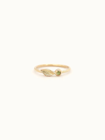 Green sapphire leafy ring